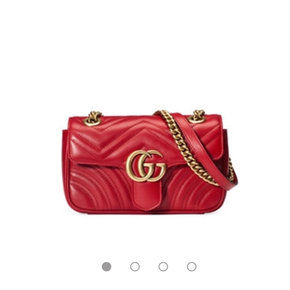 Gucci GG Marmont mini bag in hibiscus red